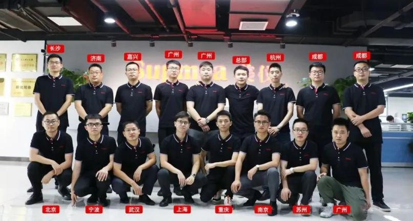 為了離你更近，才有了這張“新”合影